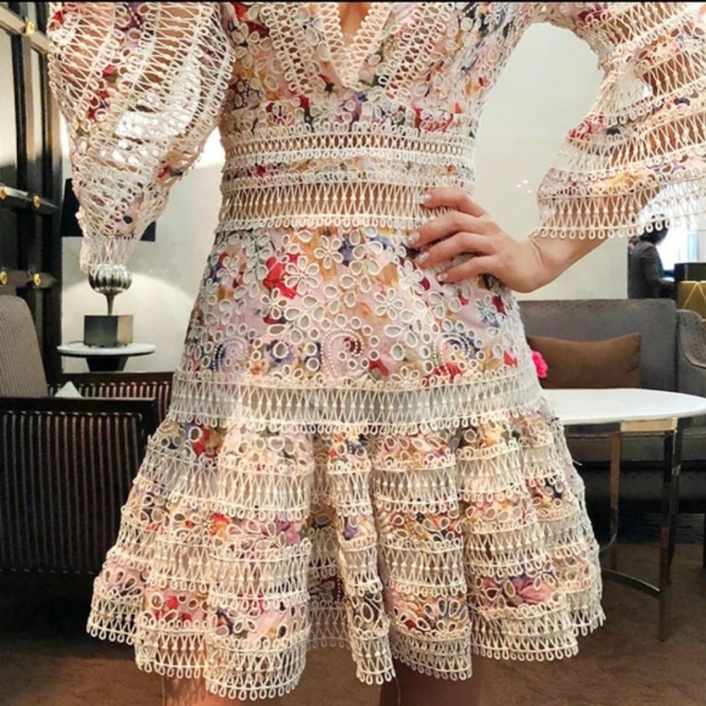 😱LAST 1😱NWOT DROP WAIST FLORAL LACE DRESS - Picture 3 of 6